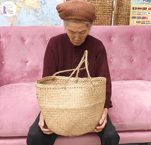 Basket Of Natural Seagrass Folds